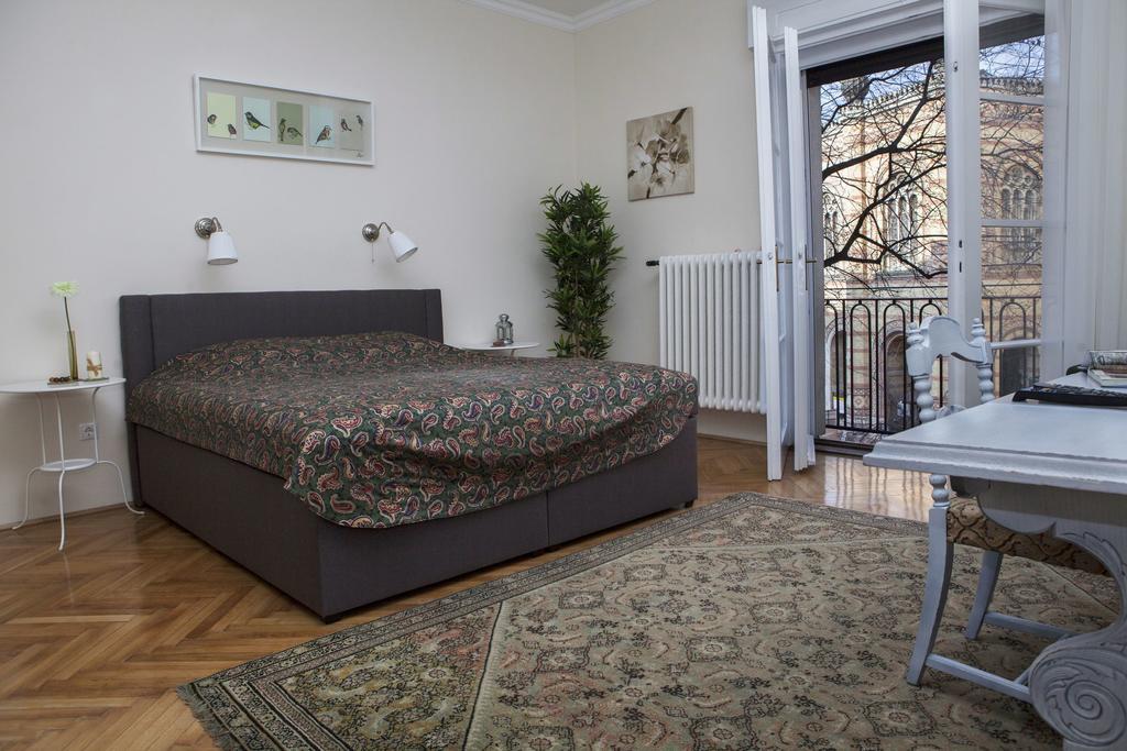 Synagogue View Apartment Budapest Luaran gambar