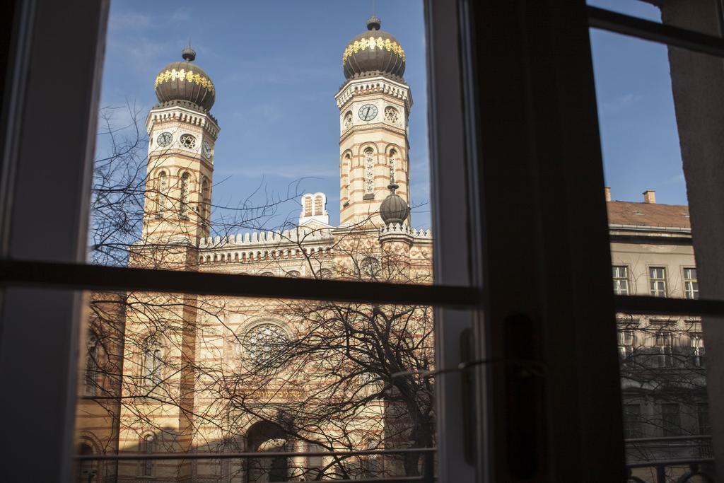Synagogue View Apartment Budapest Luaran gambar