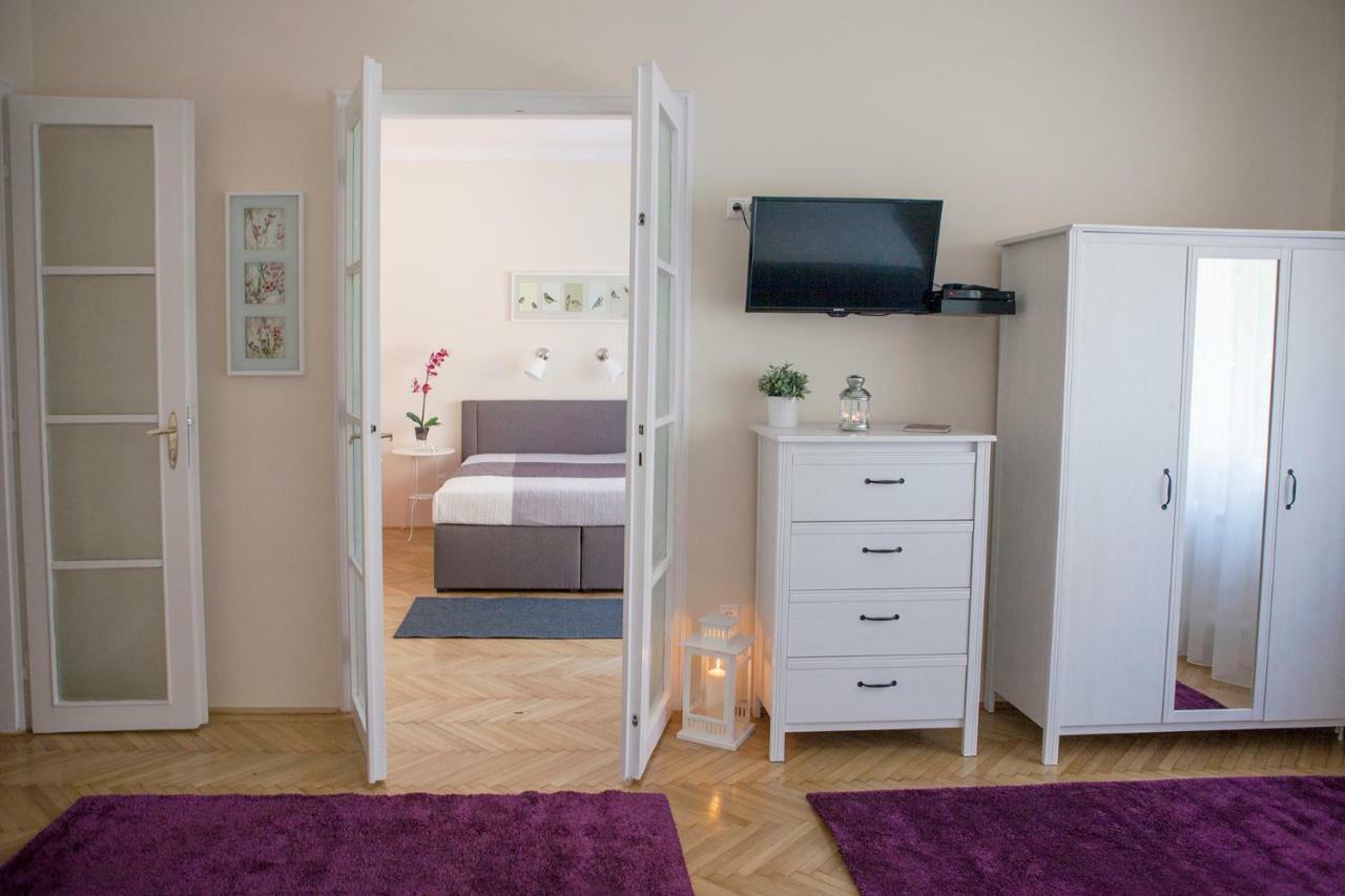 Synagogue View Apartment Budapest Luaran gambar